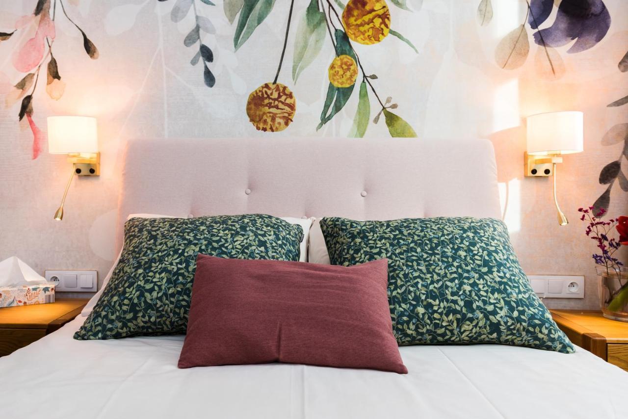 Flora Design Old Town- Free Parking Апартаменти Краків
